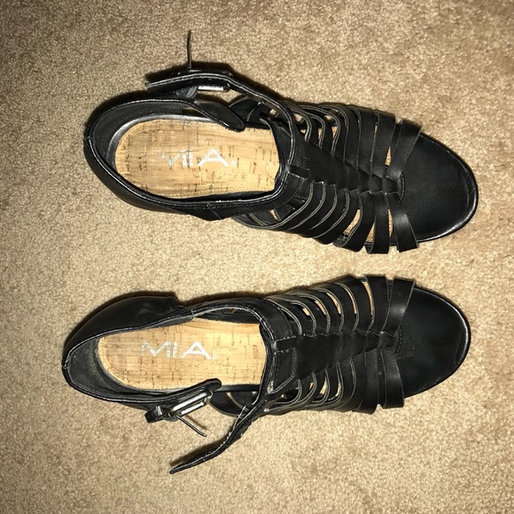 Mia Strappy Heels - Picture 5 of 5